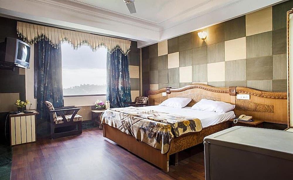 Hotel Sahiwa Deluxe Room 24