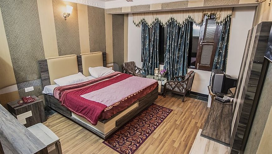 Hotel Sahiwa Deluxe Room 16