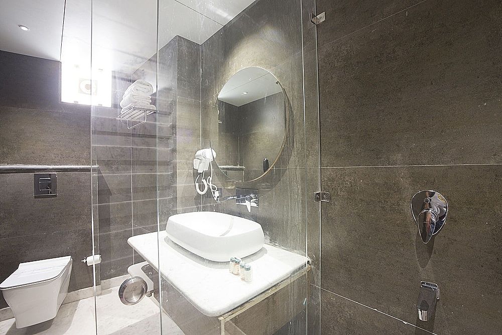 Staybook Hotel Nitya Maharani Deluxe Studio 14