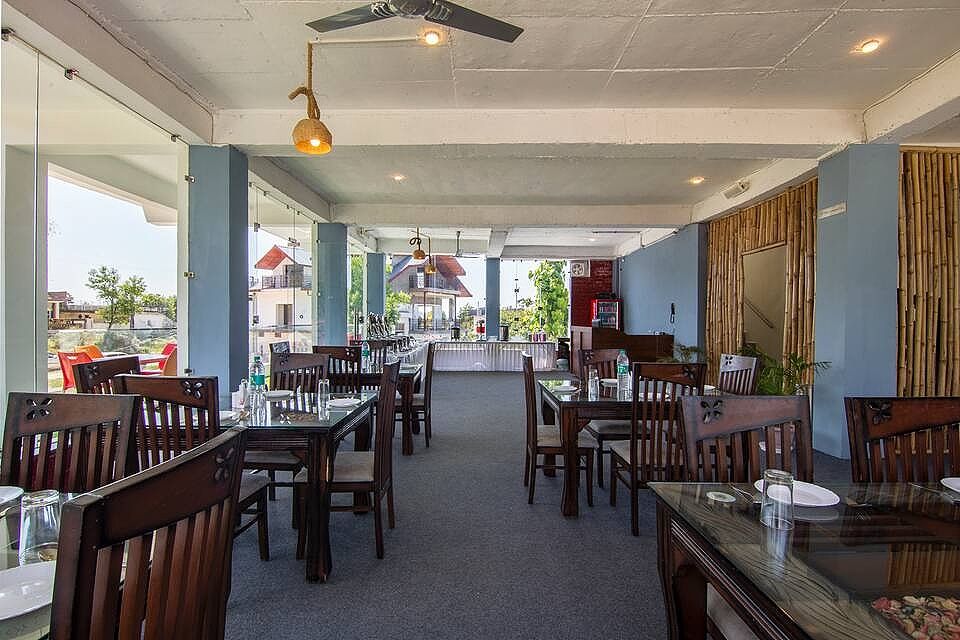 Food & Dining