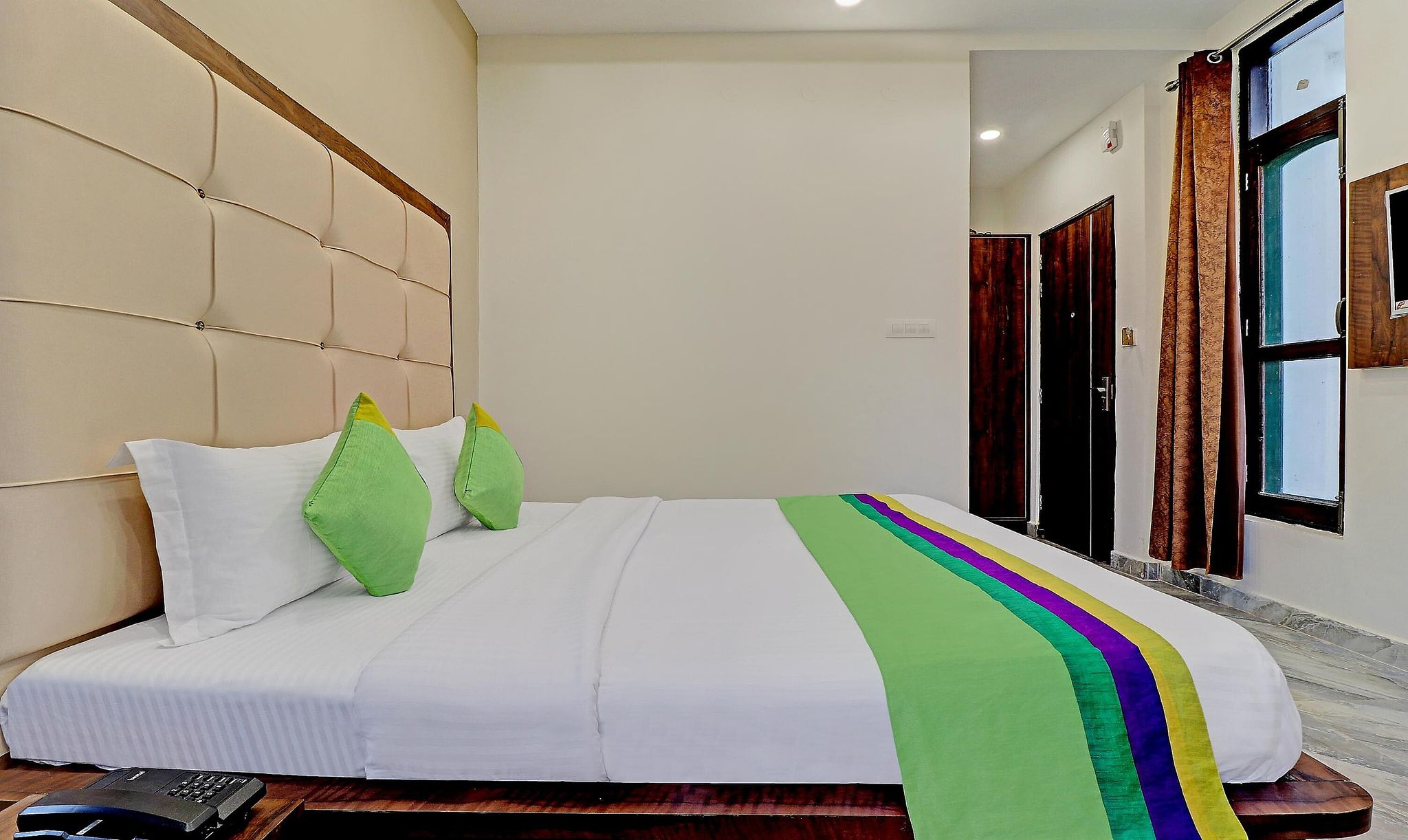 Treebo Ortus Residency Standard Double Room 4