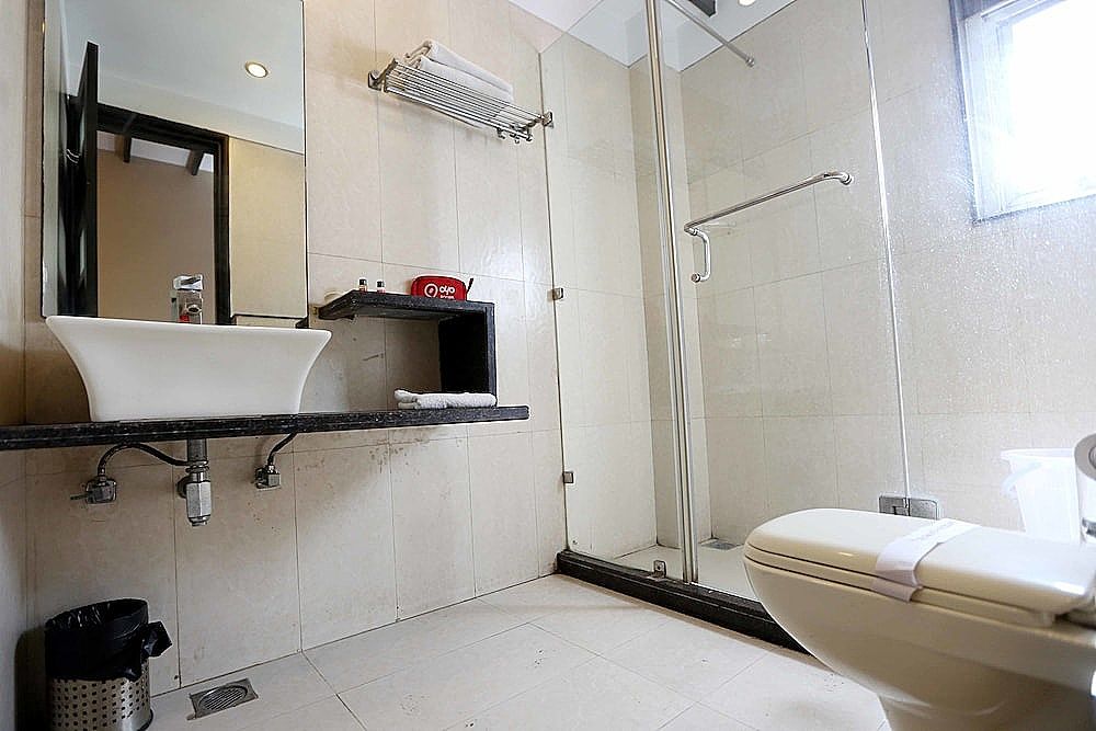 OYO 411 Hotel Relaxinn Standard Double or Twin Room, 1 Double Bed 11