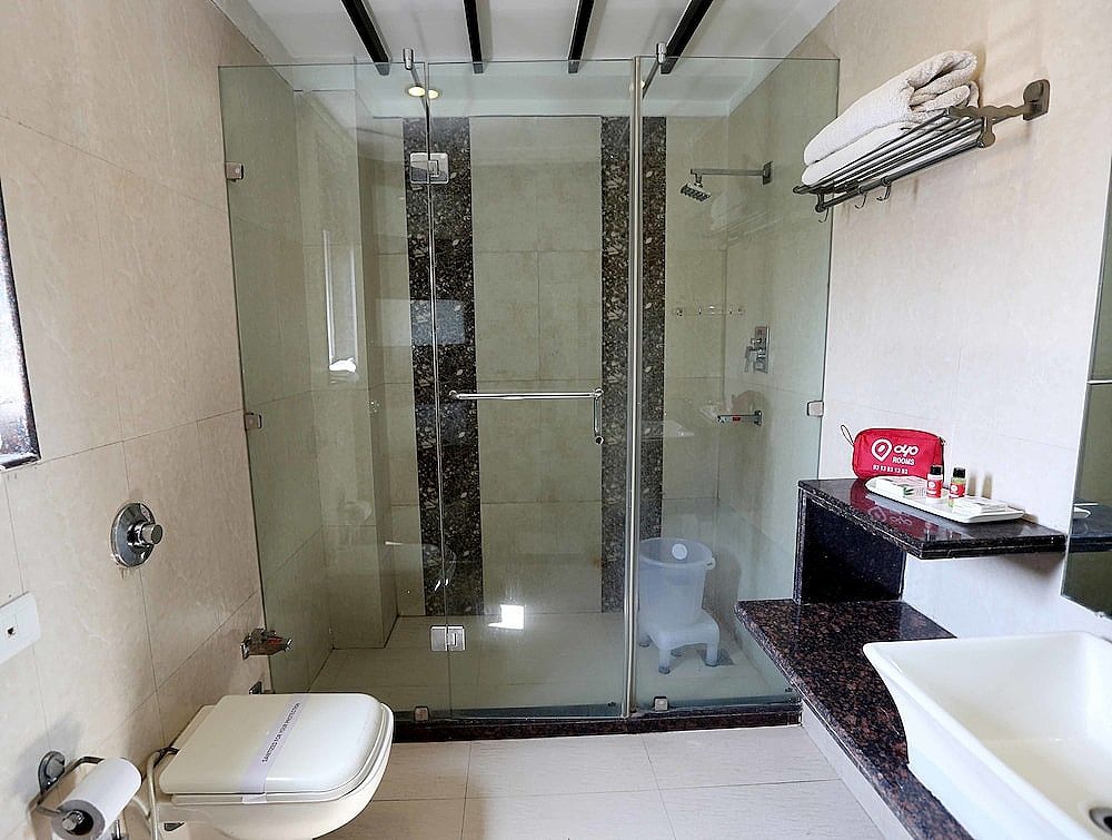 OYO 411 Hotel Relaxinn Standard Double or Twin Room, 1 Double Bed 14