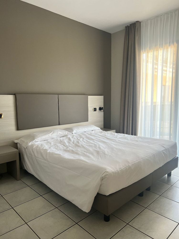 Standard Suite, 1 Bedroom, Terrace, Lake View