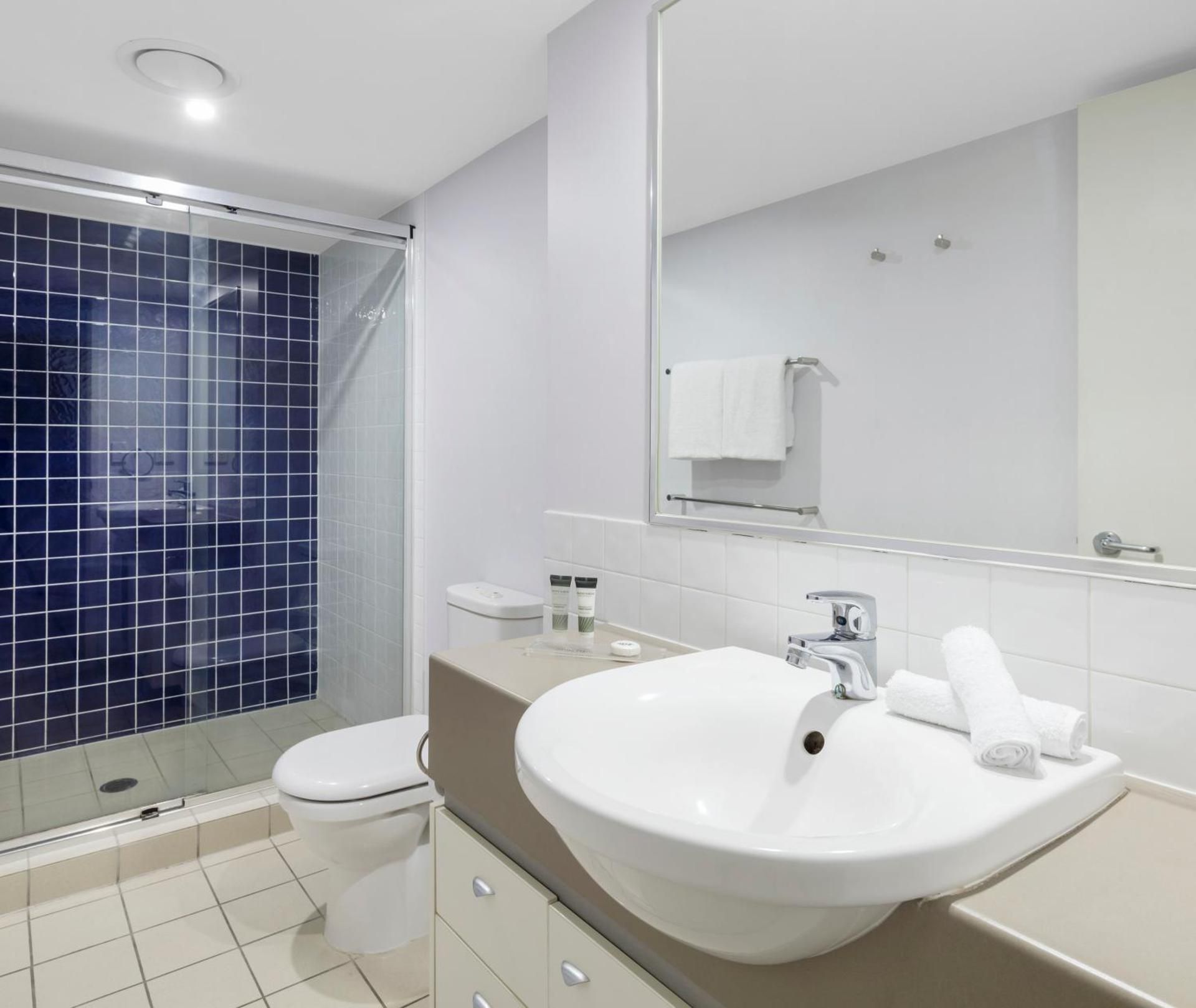 2 Bedroom