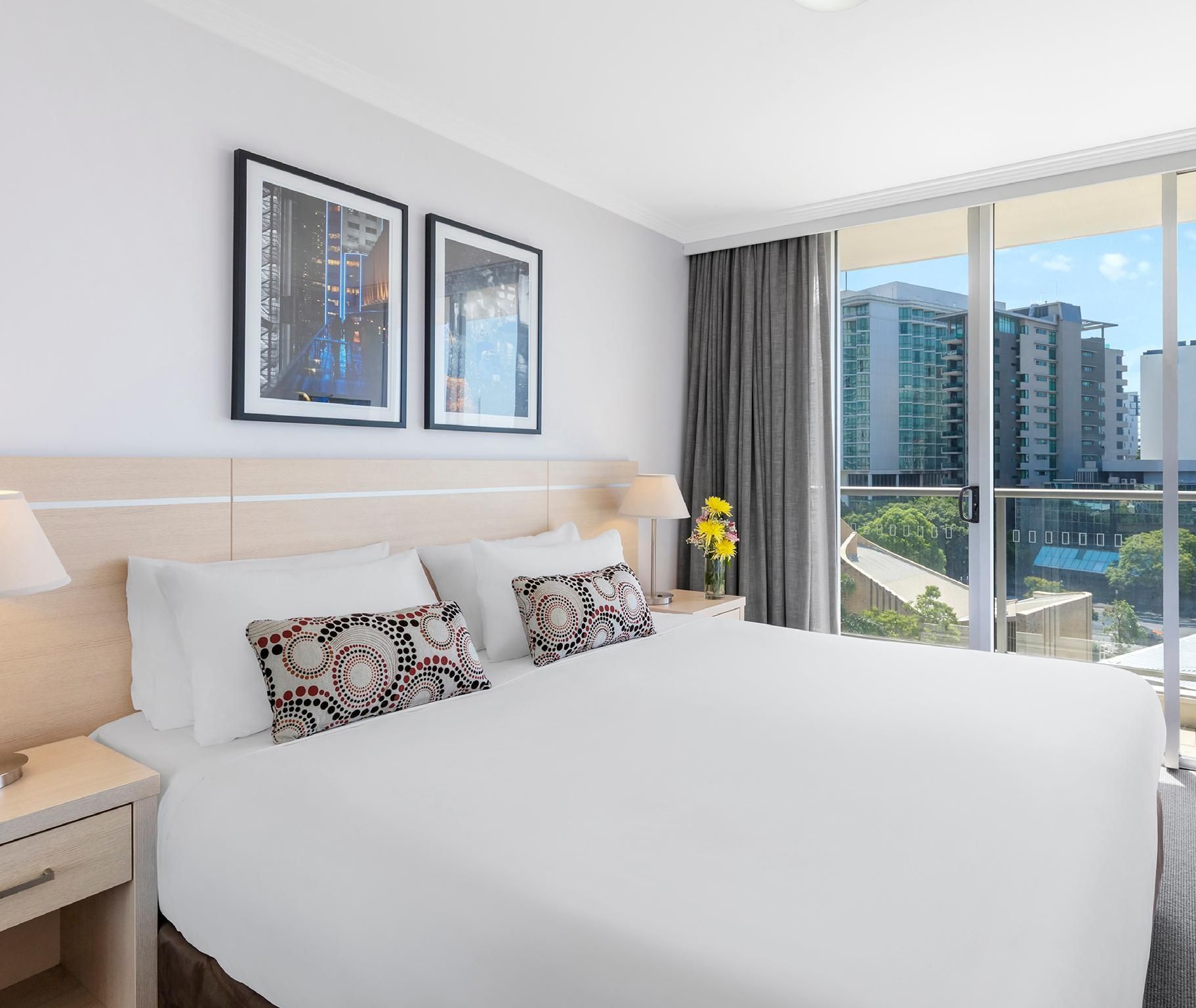 2 Bedroom Executive, No Housekeeping
