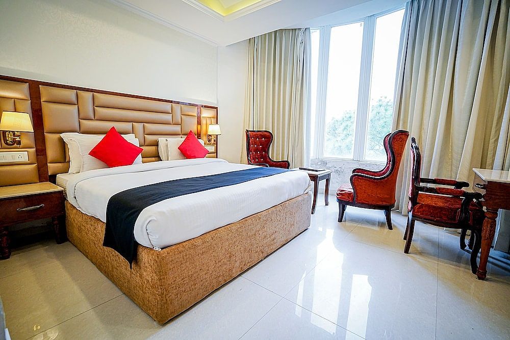 Royal Castle Dharamshala Deluxe without balcony 6