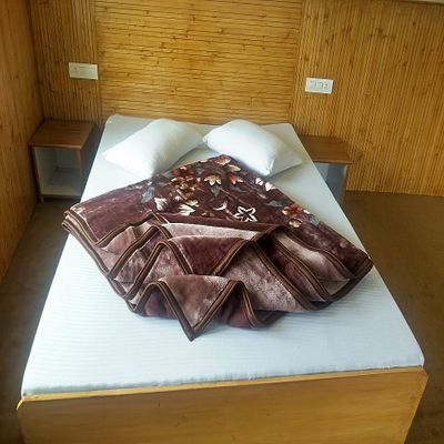 Triund Camps Riverside Resort Tree House 2