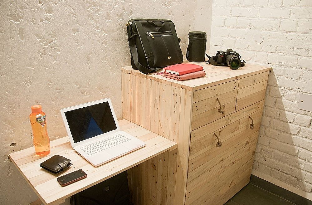 Jugaad Hostels Deluxe Double Room 3