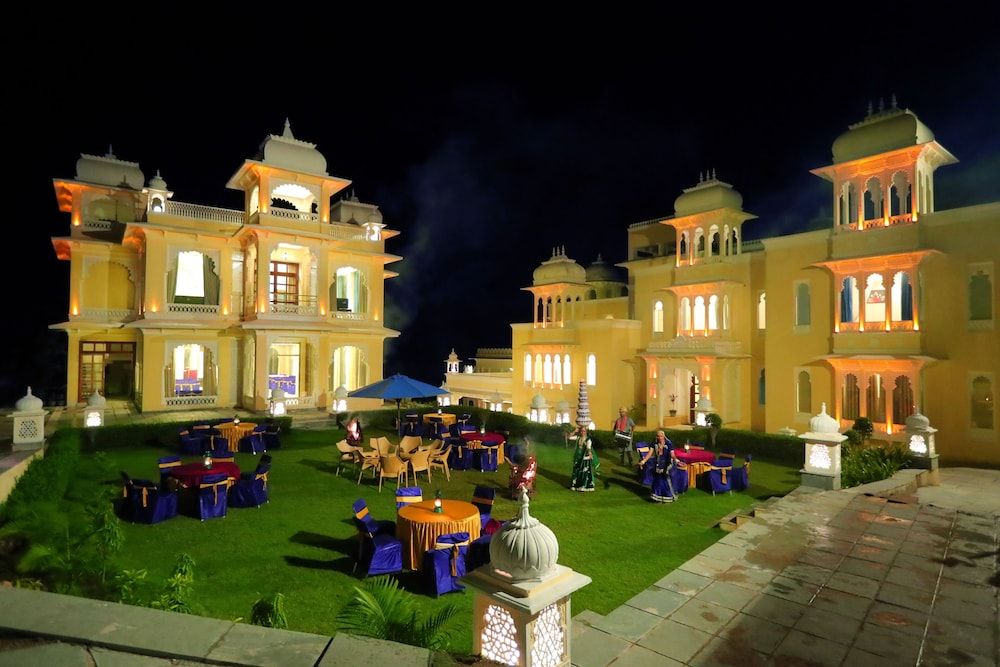 undefined The Everest Hill Resort 6