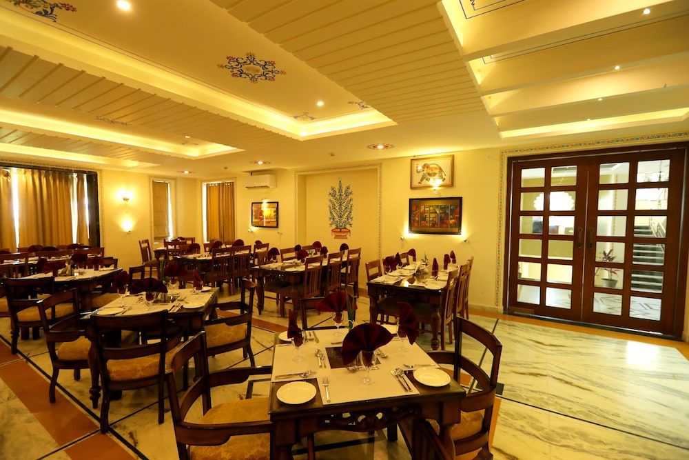 undefined The Everest Hill Resort 9