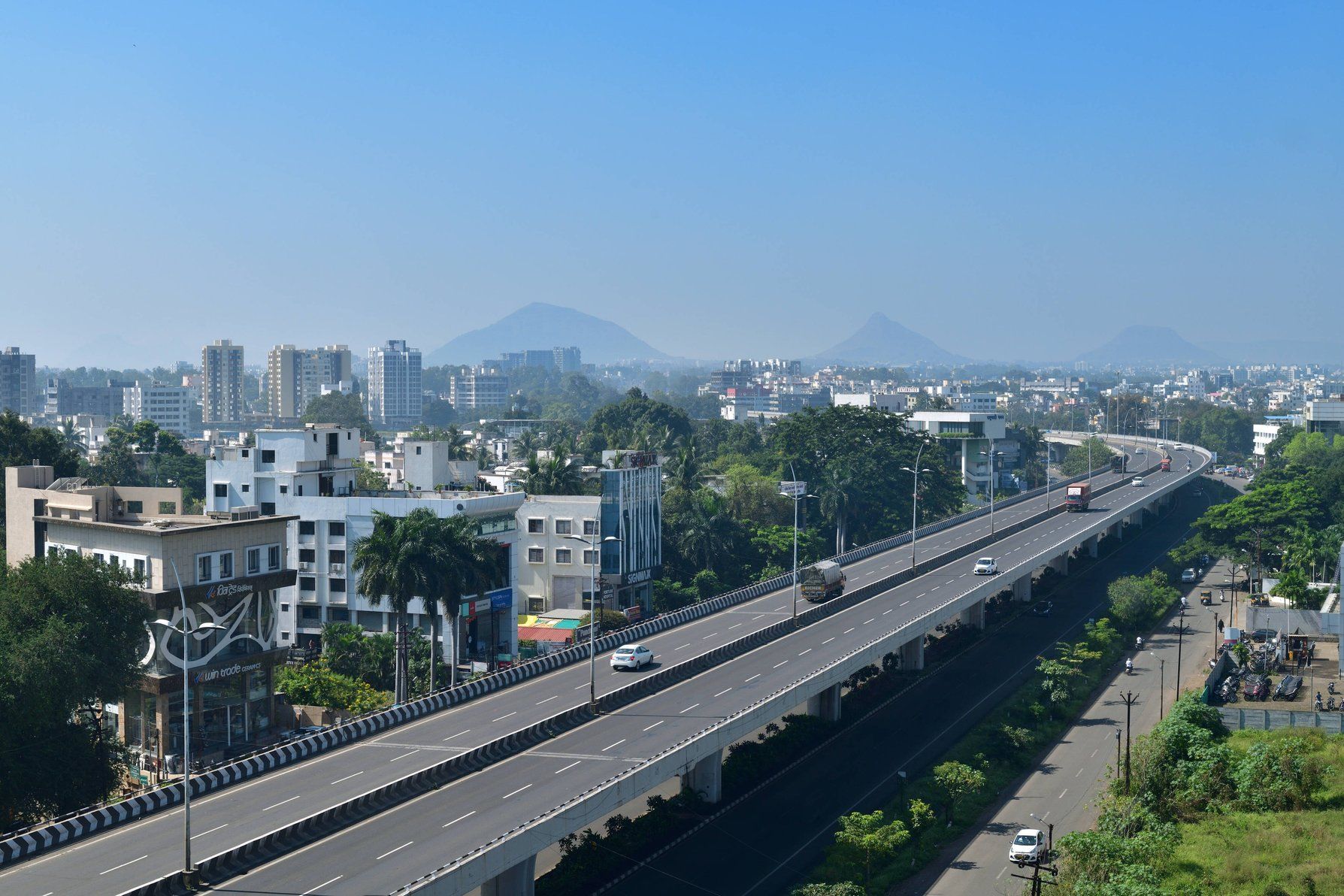 undefined Courtyard by Marriott Nashik 3