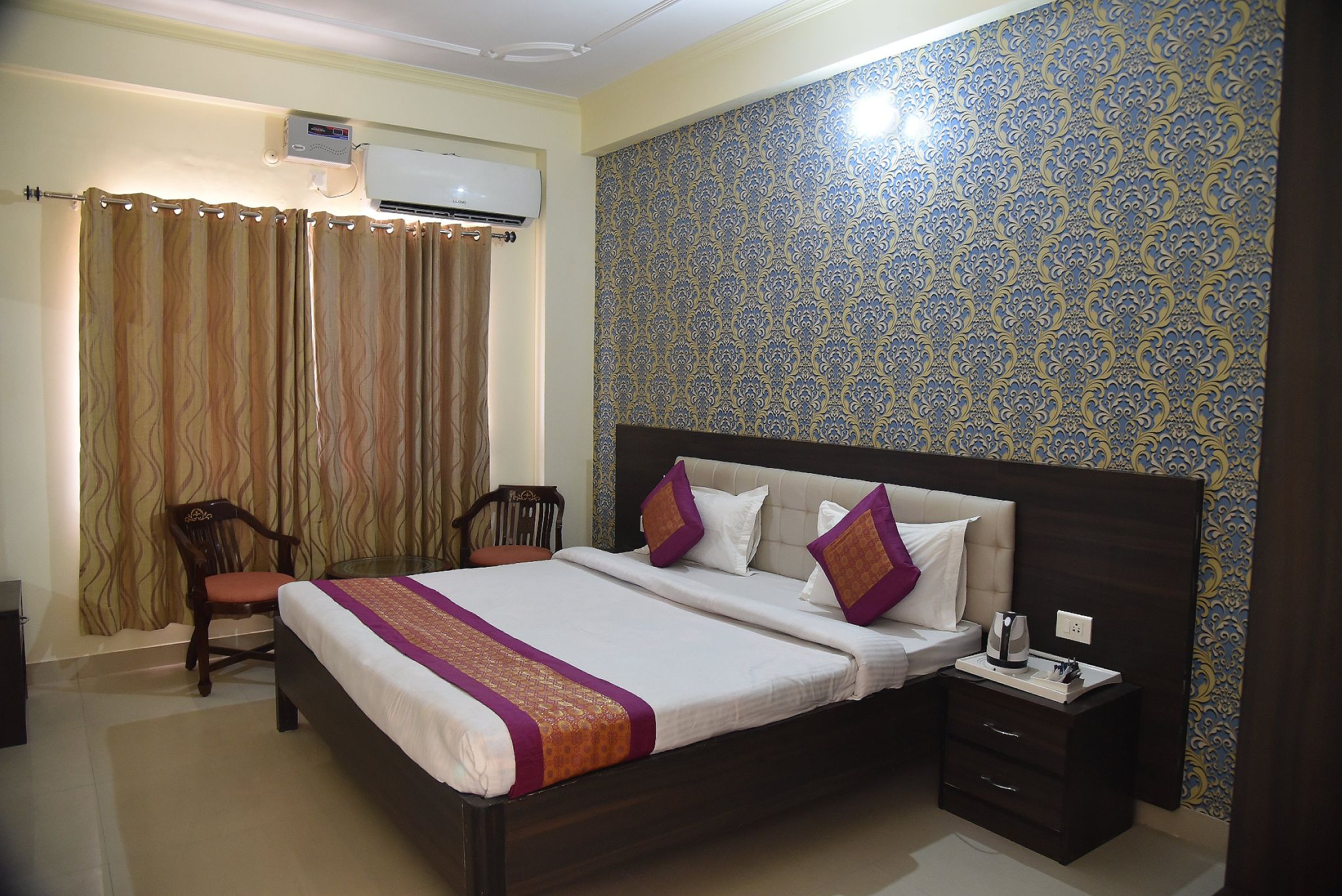 Ganga Darshnam Guest House Deluxe Room 2