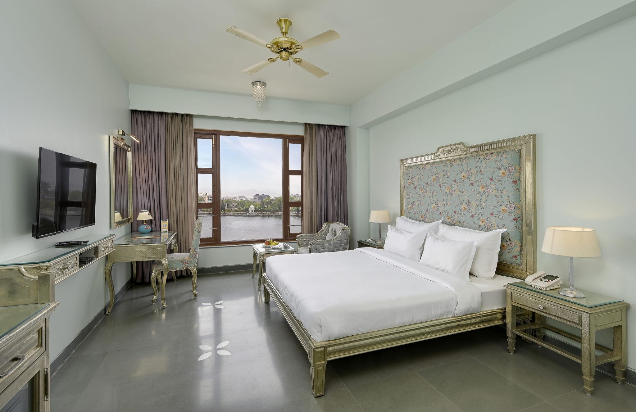 Lake View Imperial Room