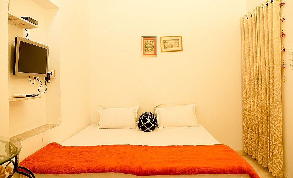 OYO Flagship 22901 Hotel Hanuman Ghat