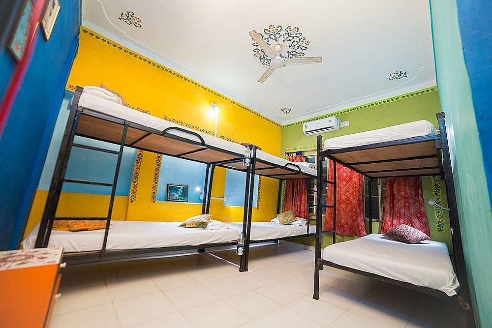 OYO Flagship 22901 Hotel Hanuman Ghat
