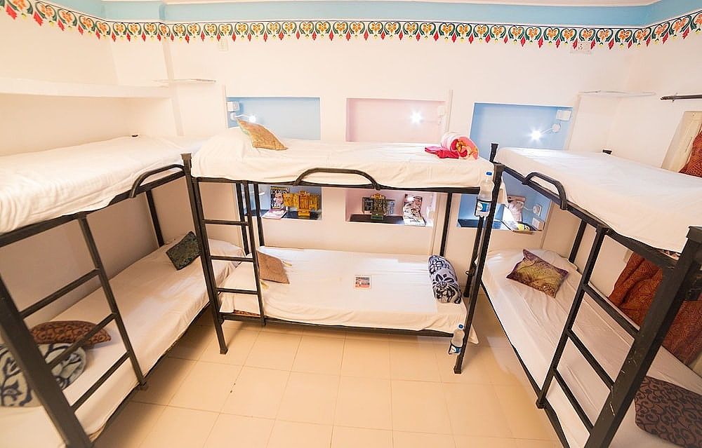 OYO Flagship 22901 Hotel Hanuman Ghat