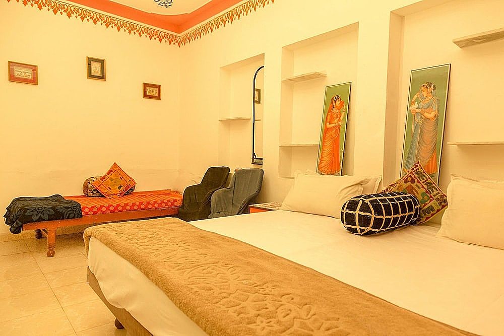 OYO Flagship 22901 Hotel Hanuman Ghat