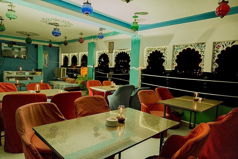 OYO Flagship 22901 Hotel Hanuman Ghat