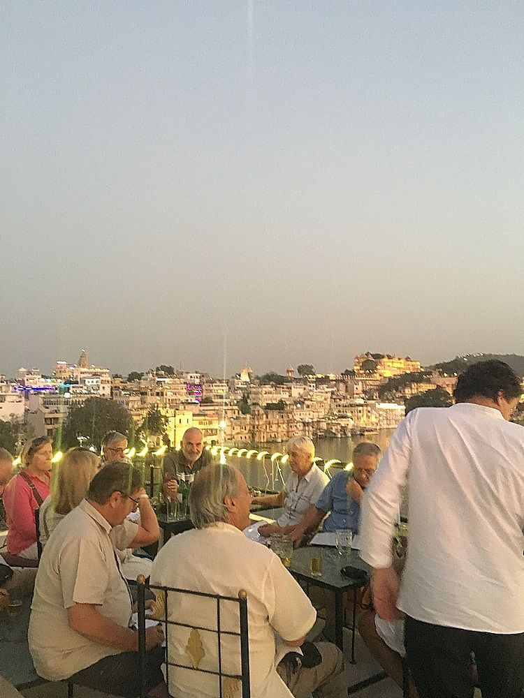 OYO Flagship 22901 Hotel Hanuman Ghat