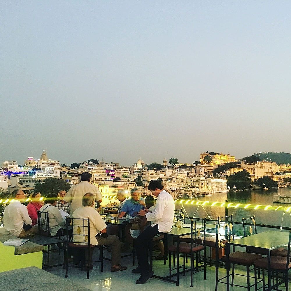OYO Flagship 22901 Hotel Hanuman Ghat