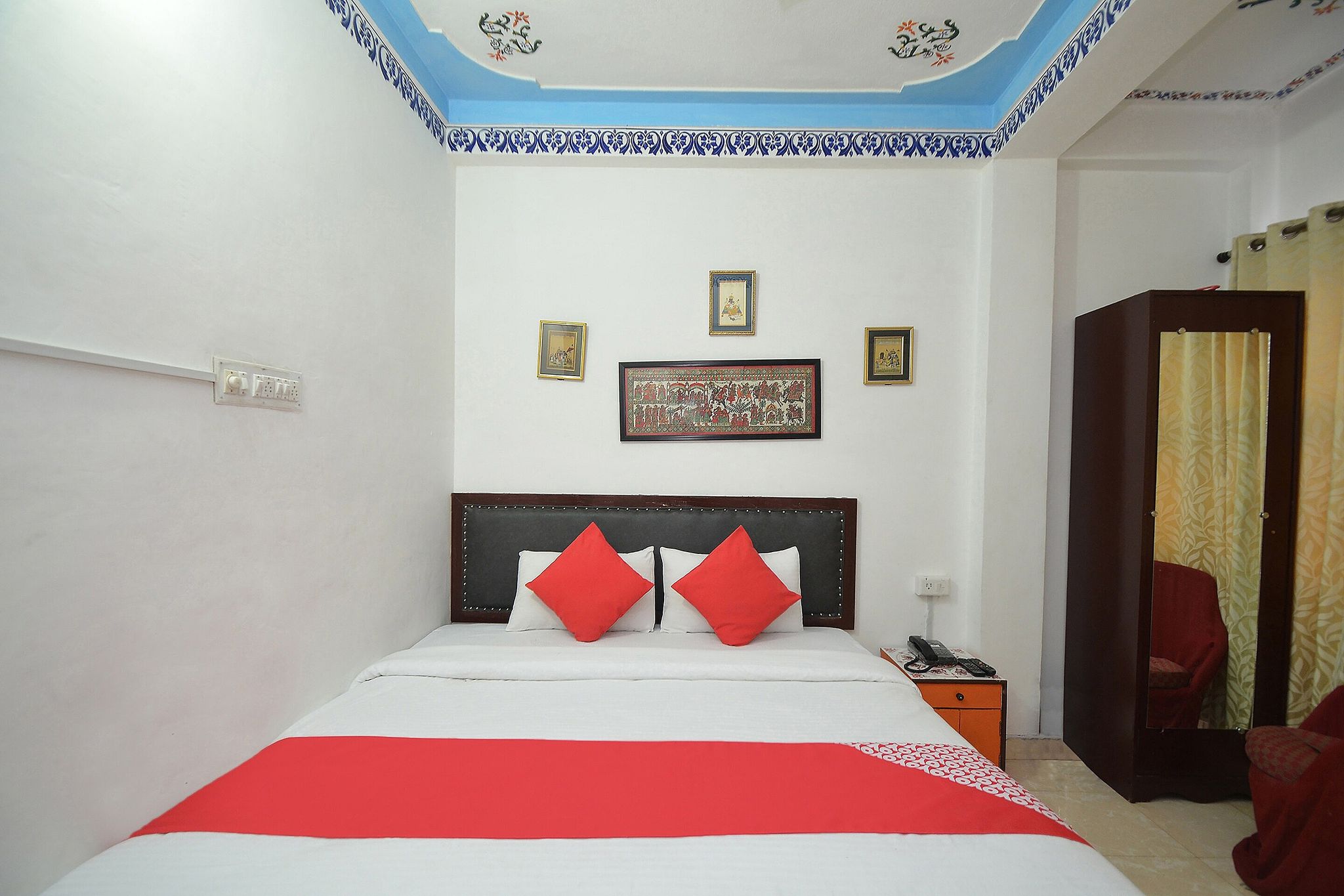 OYO Flagship 22901 Hotel Hanuman Ghat