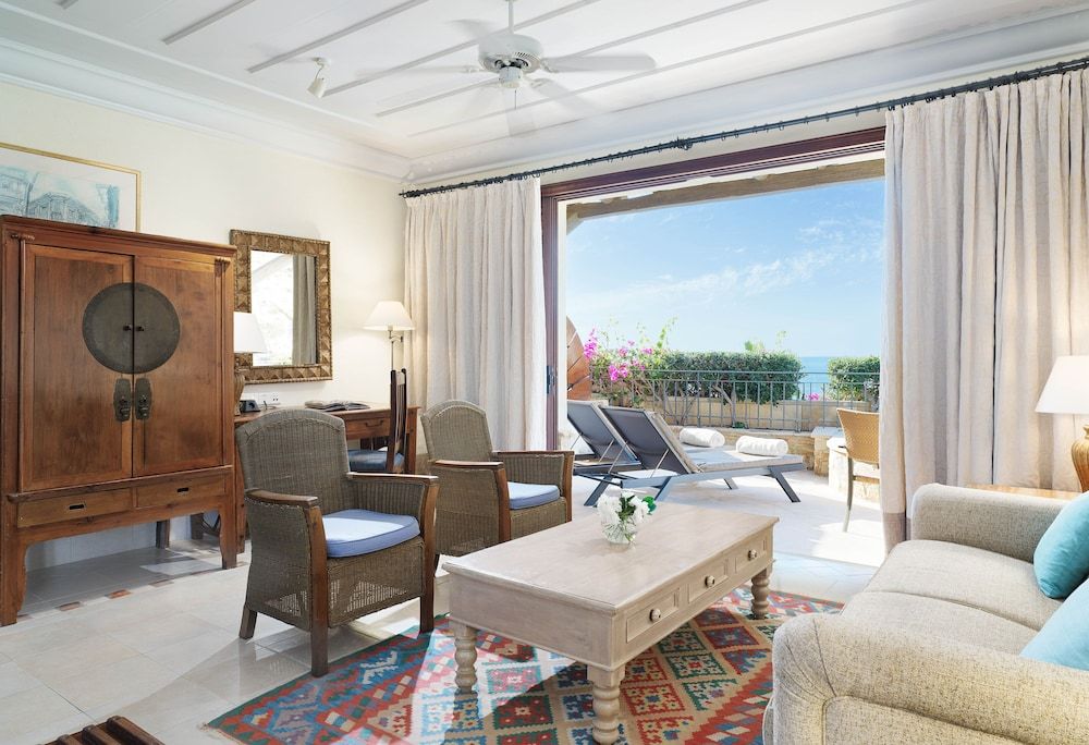 Columbia Beach Resort Executive Suite (Eagles Nest Plunge Pool) 5