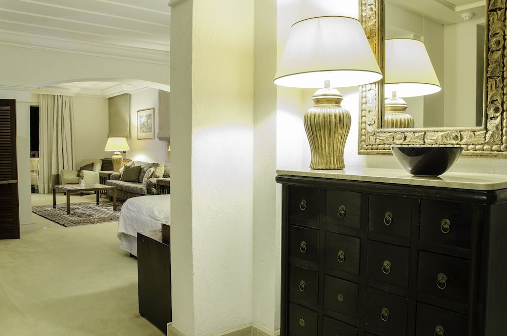 Columbia Beach Resort Executive Suite, Sea View (Main Building) 6