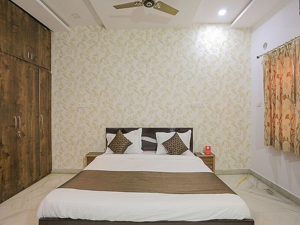 undefined OYO 10287 Home 3BHK Villa near Lake City Mall 9