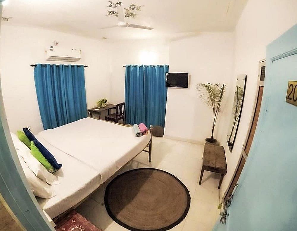 undefined Hostel Crawl 4