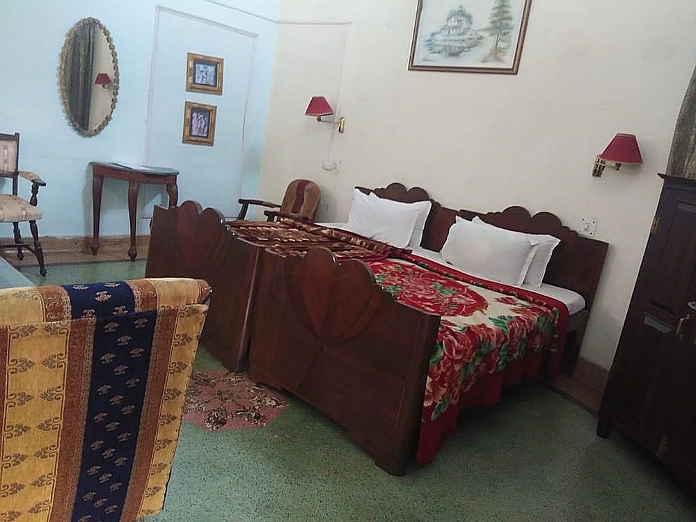 undefined Hotel Chimney House 8