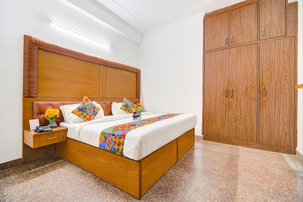 undefined RG Corporate Suites 4