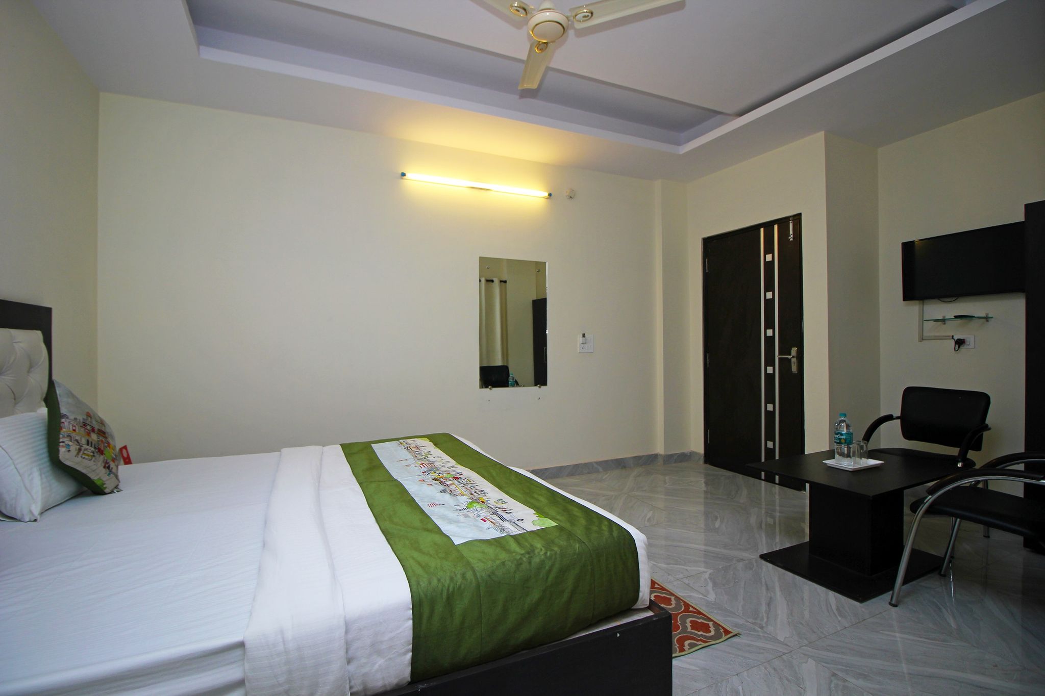 undefined OYO 9074 Mascot TREO 8