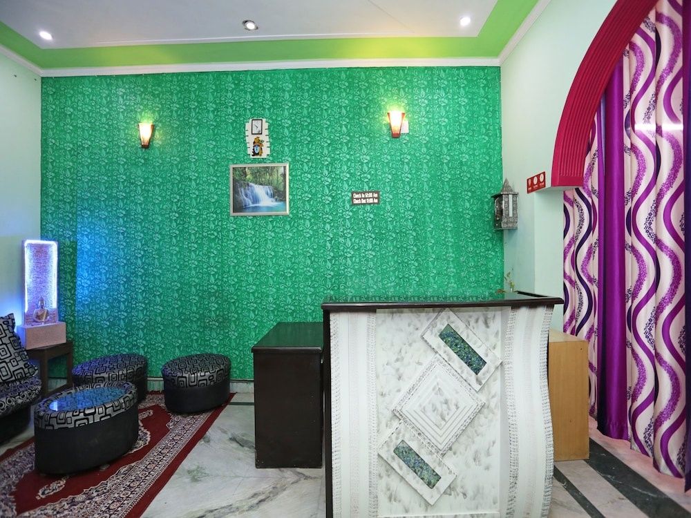 undefined OYO 270 Home Stay Inn 4