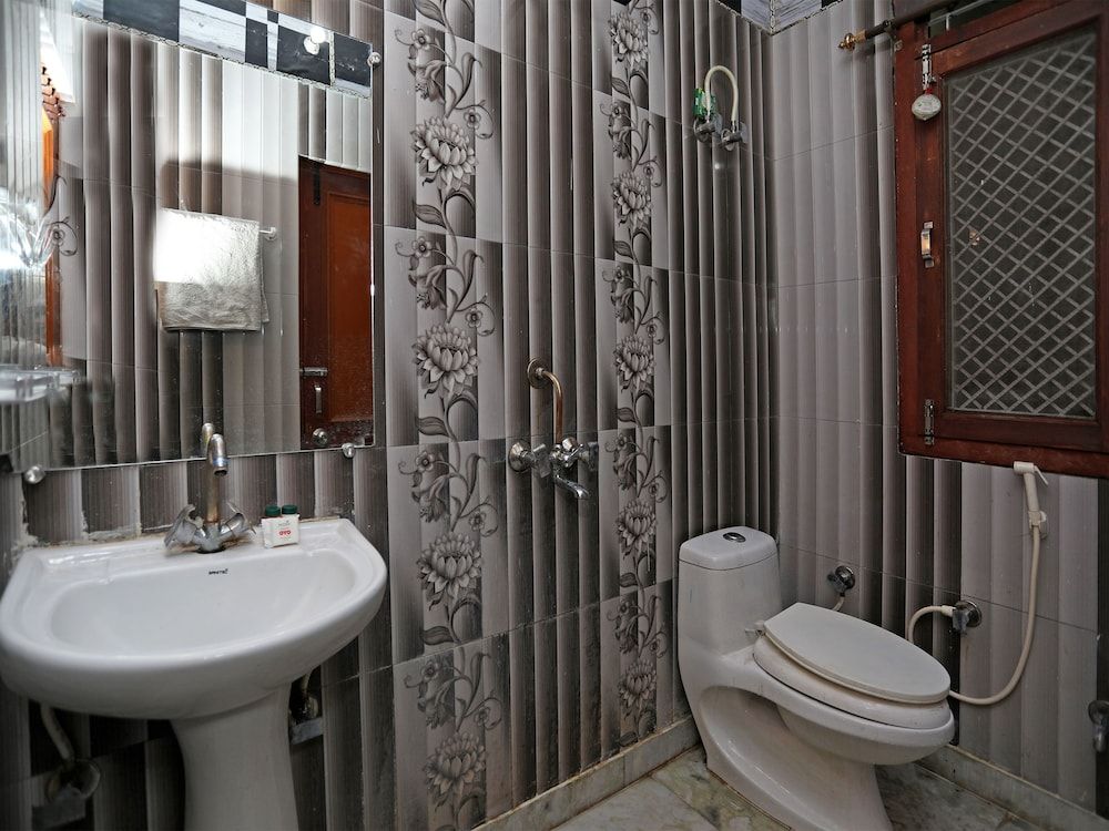 OYO 270 Home Stay Inn Double or Twin Room 16