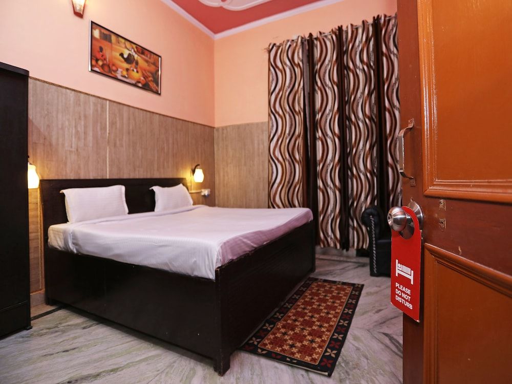 OYO 270 Home Stay Inn Double or Twin Room 12