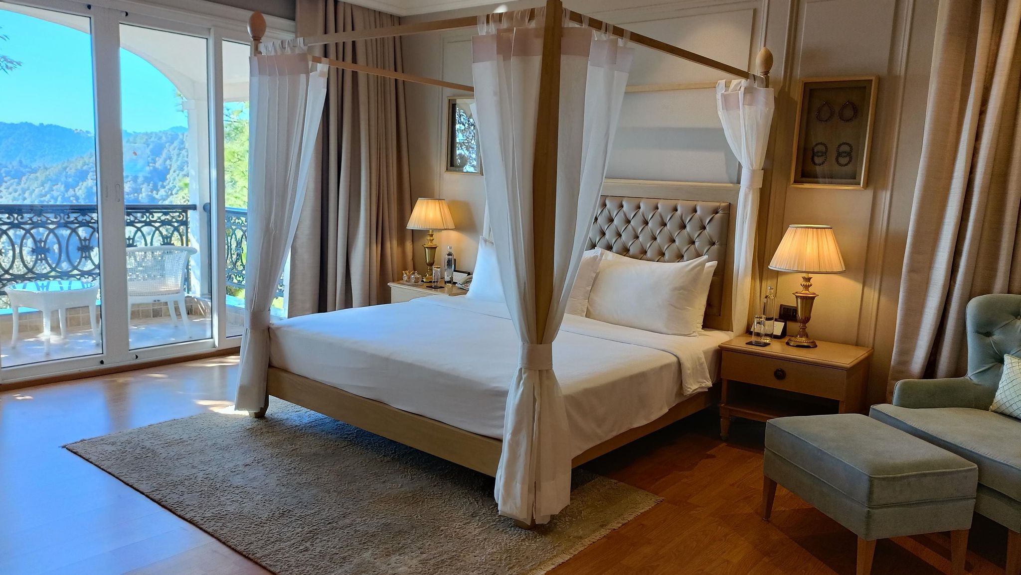 Suite, 1 King Bed, Mountain View (The Petunia Cottage)
