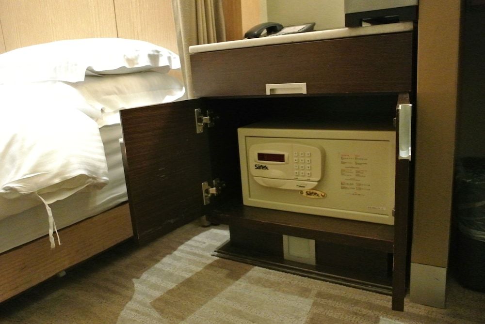 City Suites Taipei Nanxi Standard Double Room, No Windows (No extra bed) 7