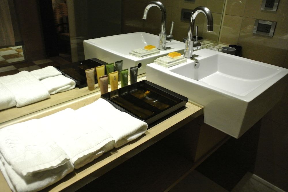 City Suites Taipei Nanxi Standard Double Room, No Windows (No extra bed) 4