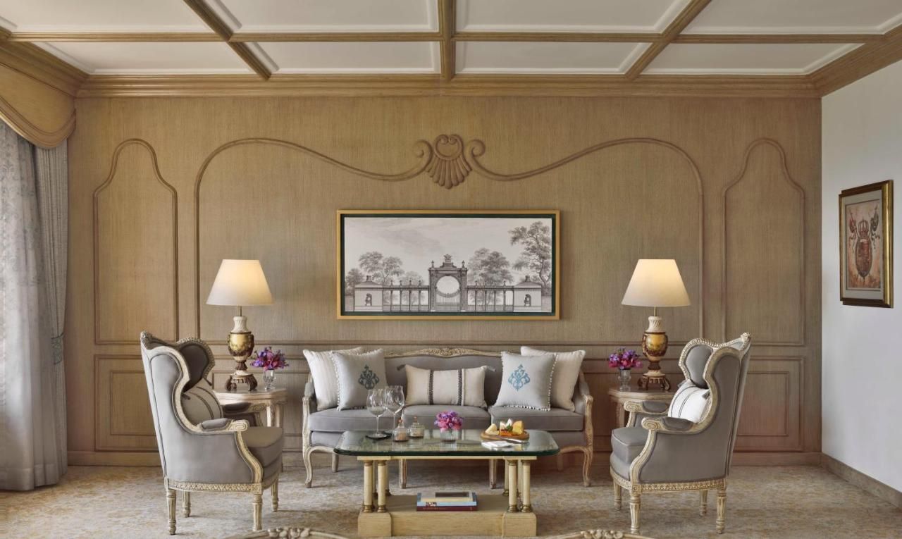 SIGNATURE SUITE VERSAILLES