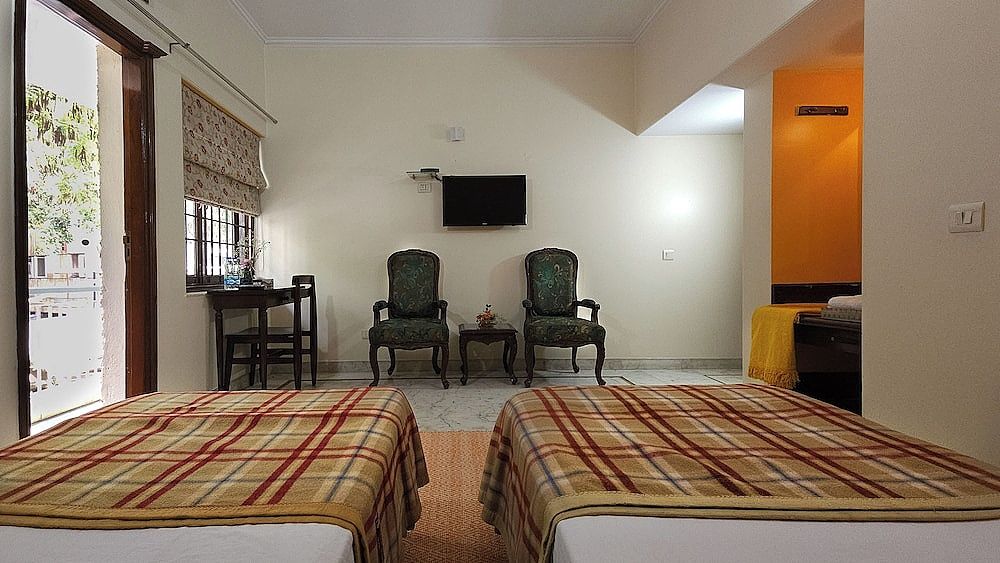 Prakash Kutir B&B Executive Twin Room, 1 Bedroom, Balcony, City View 10