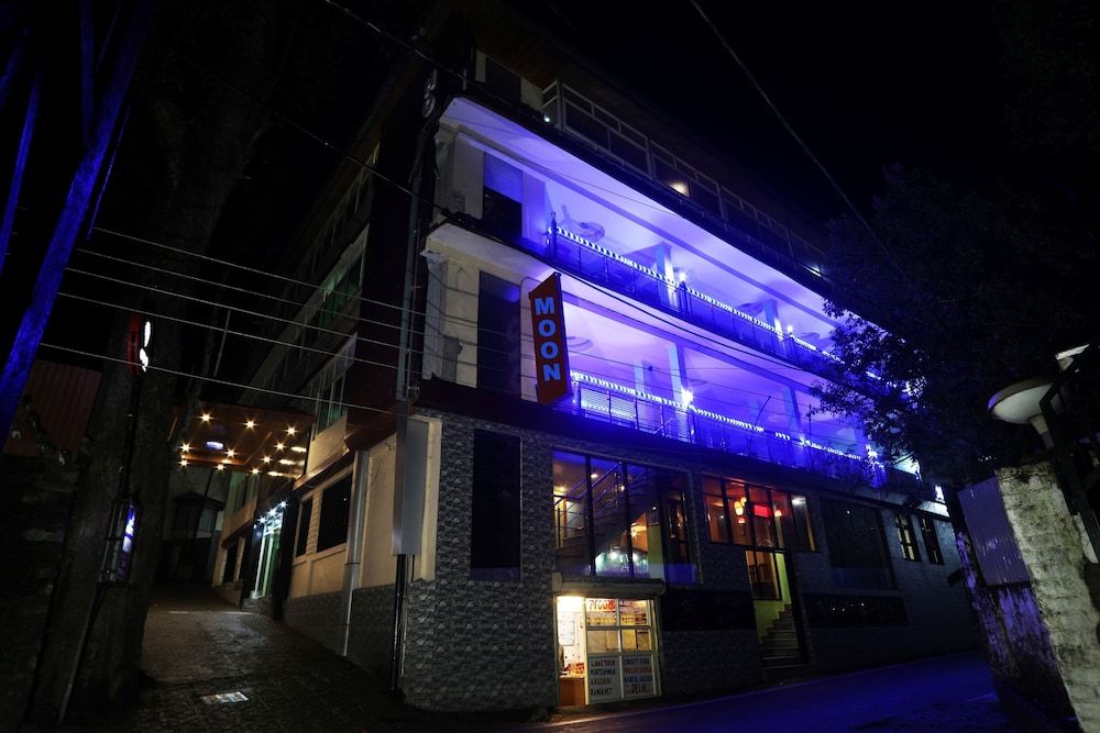 undefined Hotel Moon 9