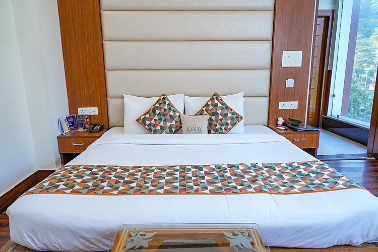 Kamay The Grand Alova Deluxe Room 2