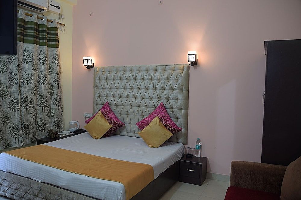 Sunflower Hostel & Hotel