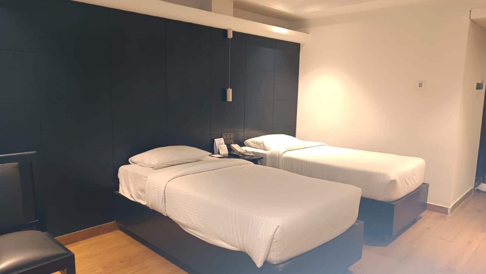 undefined The Downton Hotel 7