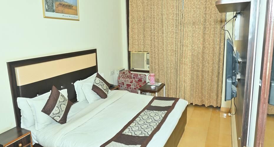 Deluxe Ac Double Bed Room