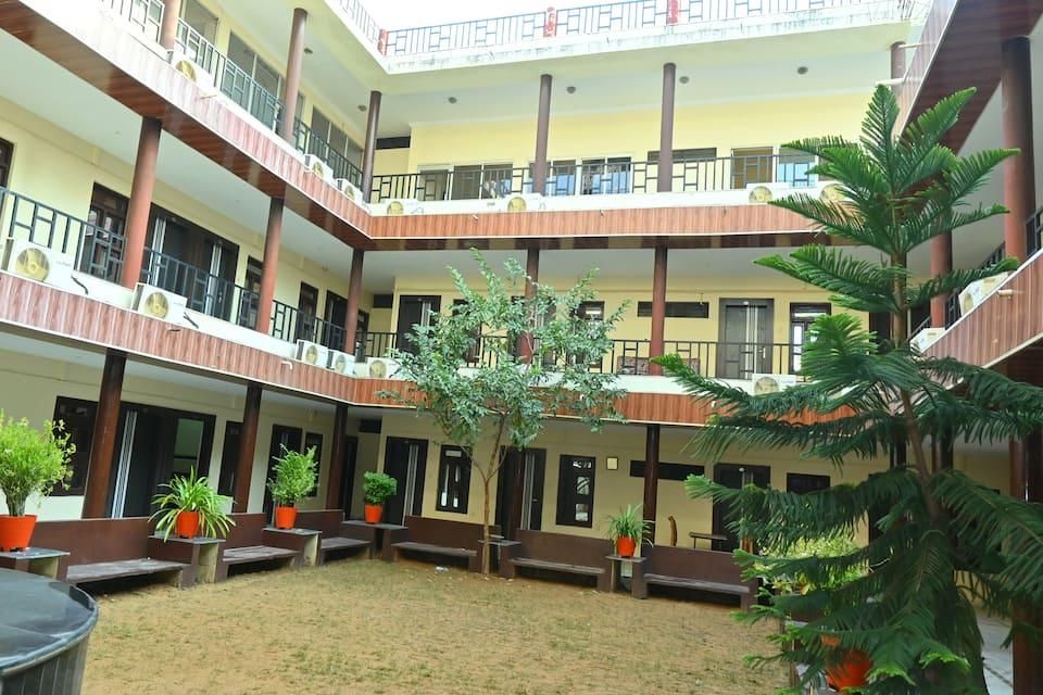 undefined Hotel Goyal Inn 6