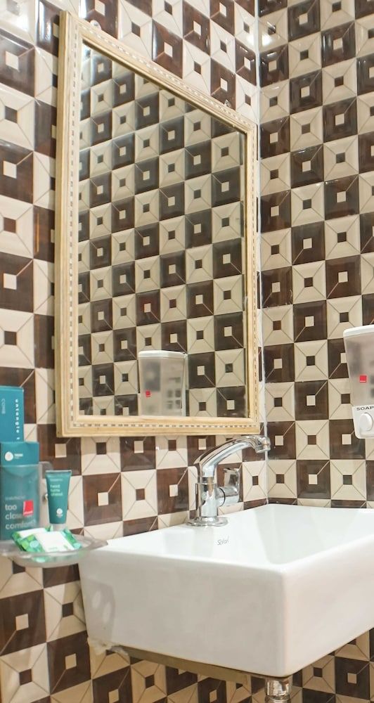 Treebo R S Palace Pushkar Deluxe Room 7