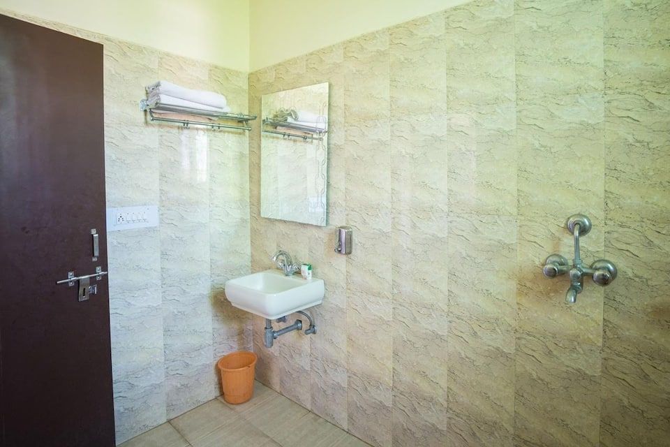 Hotel Green Haveli Deluxe Room 11