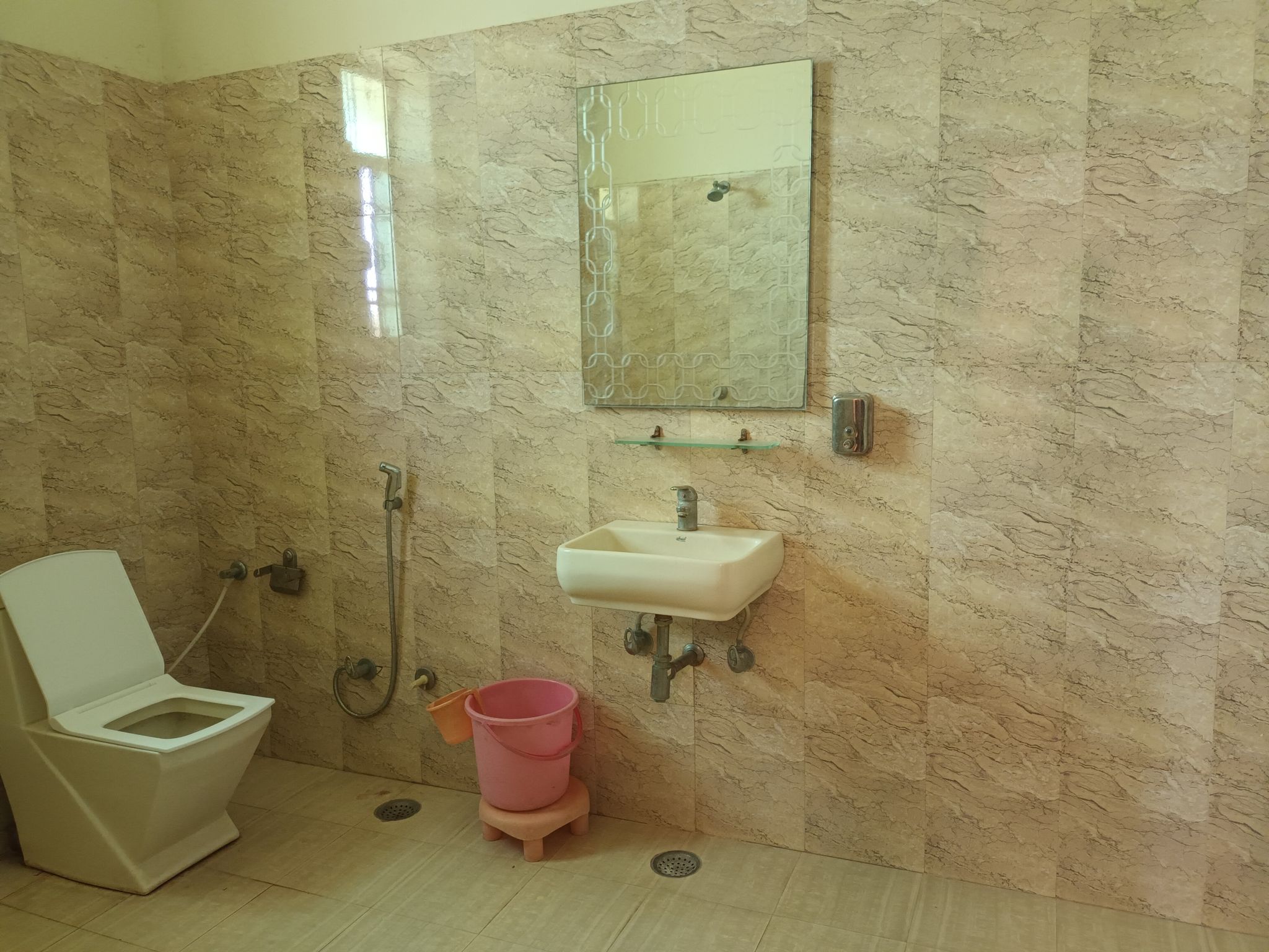 Hotel Green Haveli Deluxe Room 8